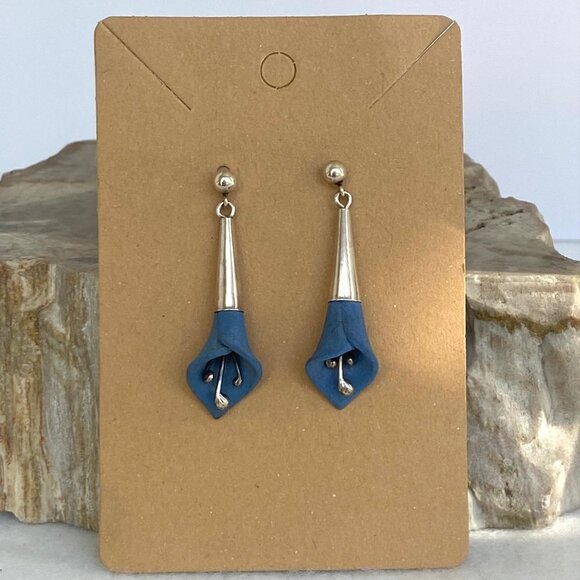 Sterling Silver 925 1.5" Blue Resin 3D Calla Lily Floral Flower Dangle Earrings - Picture 6 of 16